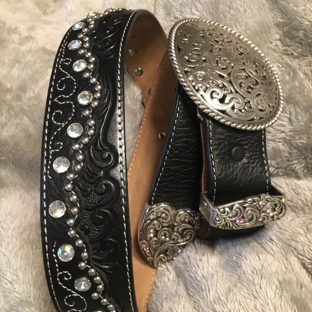Tony Lama Belt 30”